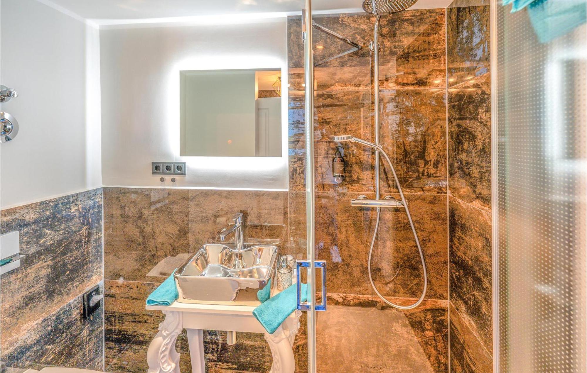 Stunning Apartment In Mettmann With Wifi Экстерьер фото